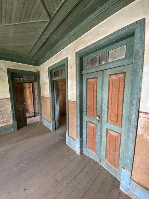 Door surrounds and doors off the main living space