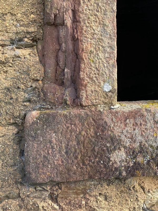 Granite window surround at Casa Grande